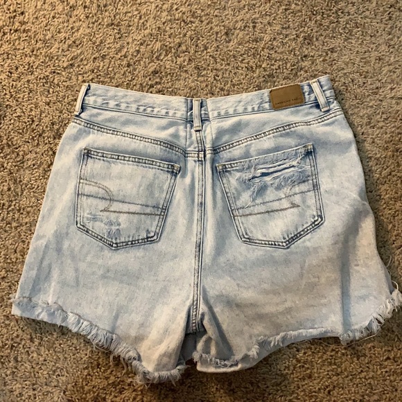 American Eagle Mom Jean Shorts - Picture 4 of 4